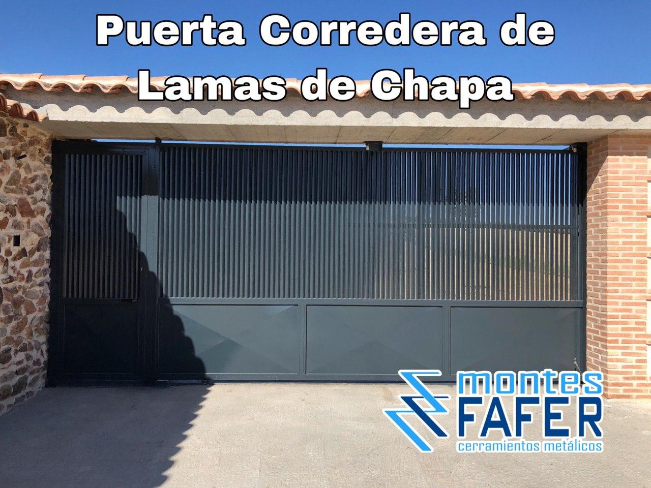Puerta corredera de 5 metros con lamas de chapa