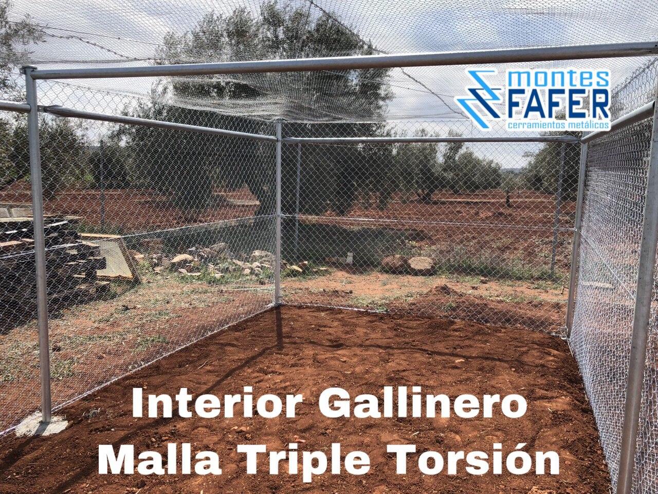 Malla triple torsion gallinero interior MontesFafer